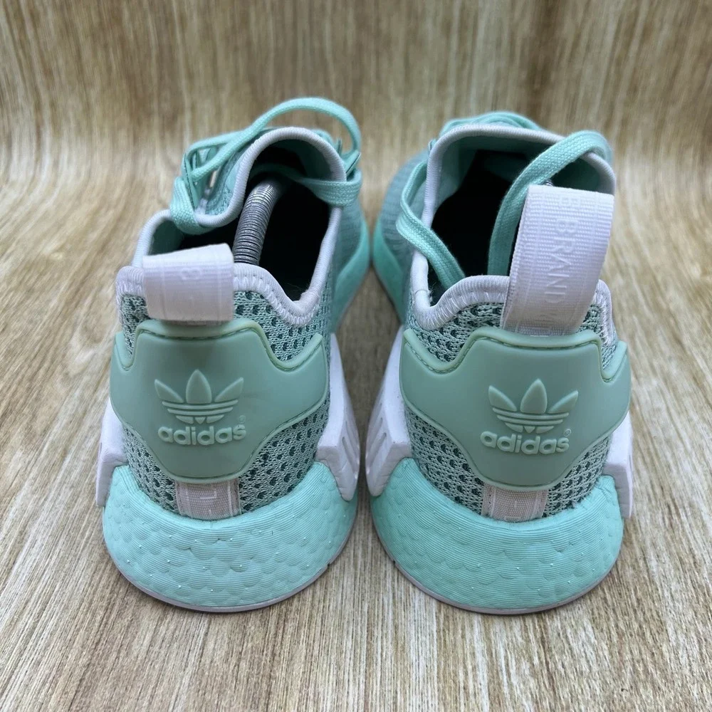 Adidas NMD R1 Men's Size 10 Blush Green Mesh Boost Running Shoes Sneakers FV1739